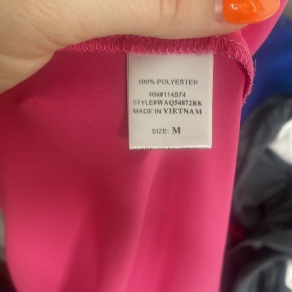 Women’s Pleione Sleeveless Magenta Blouse Medium - Picture 4 of 6